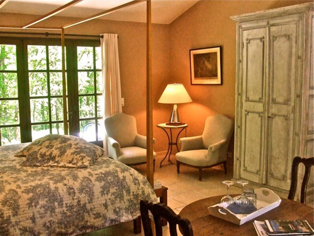 Le Domaine De La Millasserie Mauzac-et-Grand-Castang Zimmer foto
